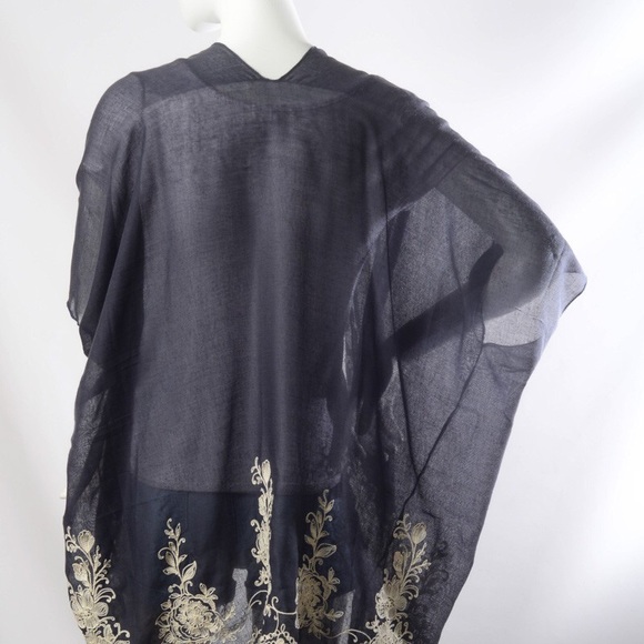 ☝️ LEFT NWT FLORAL BLOOM EMBROIDERED KIMONO - Picture 2 of 2